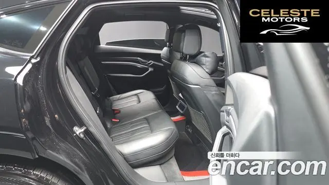 AUDI e-55 Quattro Sportback 2022 — photo 12 sur 20