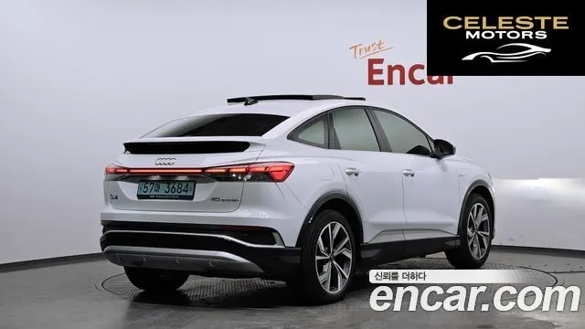 AUDI Q4 e-(F4) 40 Premium Sportback 2022 — photo 2 sur 20