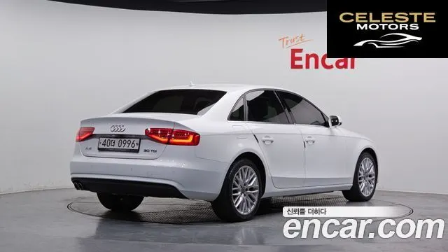 AUDI A4 30 TDI Dynamic 2016 — photo 2 sur 26