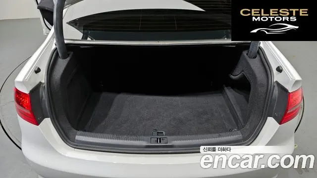 AUDI A4 30 TDI Dynamic 2016 — photo 20 sur 26