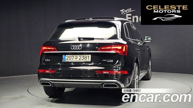 AUDI Q5 (FY) 45 TFSI Quattro Premium 2021 — photo 4 sur 20