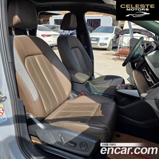 AUDI Q4 e-(F4) 40 Premium 2023 — photo 11 sur 26