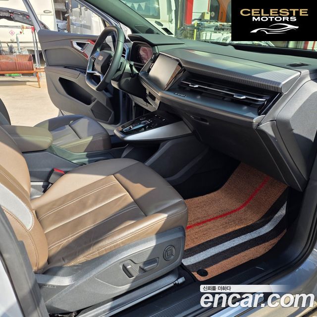 AUDI Q4 e-(F4) 40 Premium 2023 — photo 12 sur 26