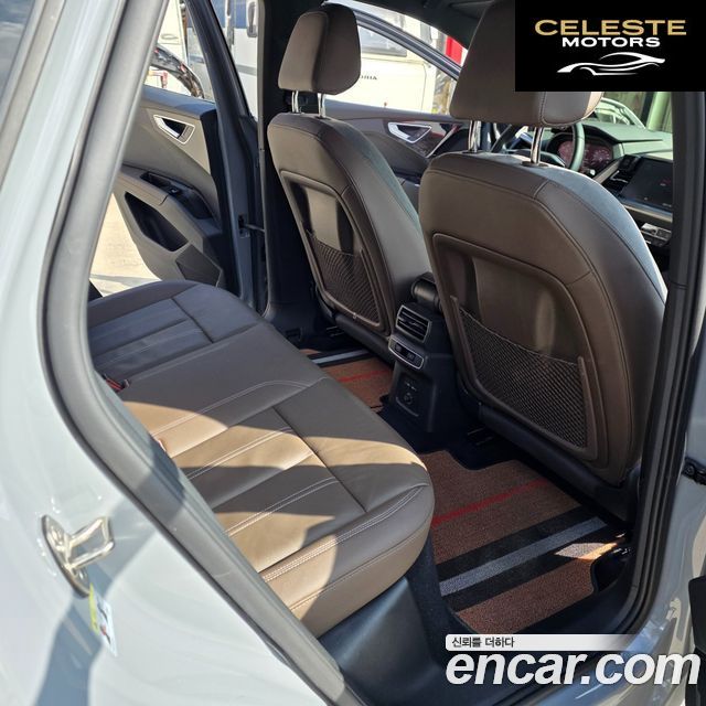 AUDI Q4 e-(F4) 40 Premium 2023 — photo 13 sur 26