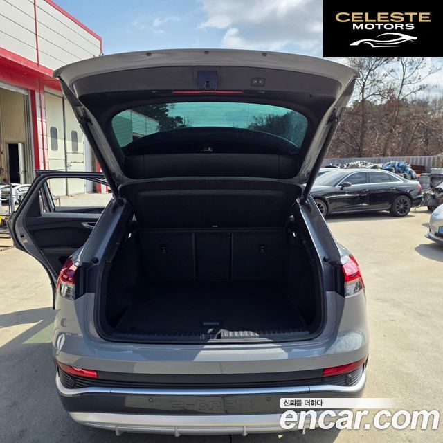AUDI Q4 e-(F4) 40 Premium 2023 — photo 16 sur 26