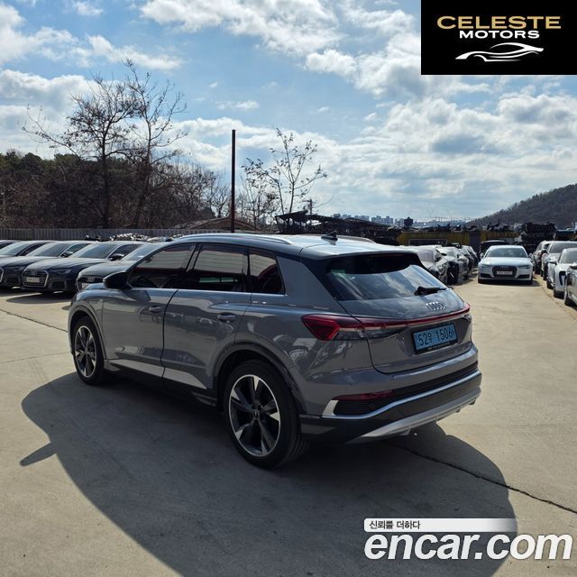 AUDI Q4 e-(F4) 40 Premium 2023 — photo 4 sur 26