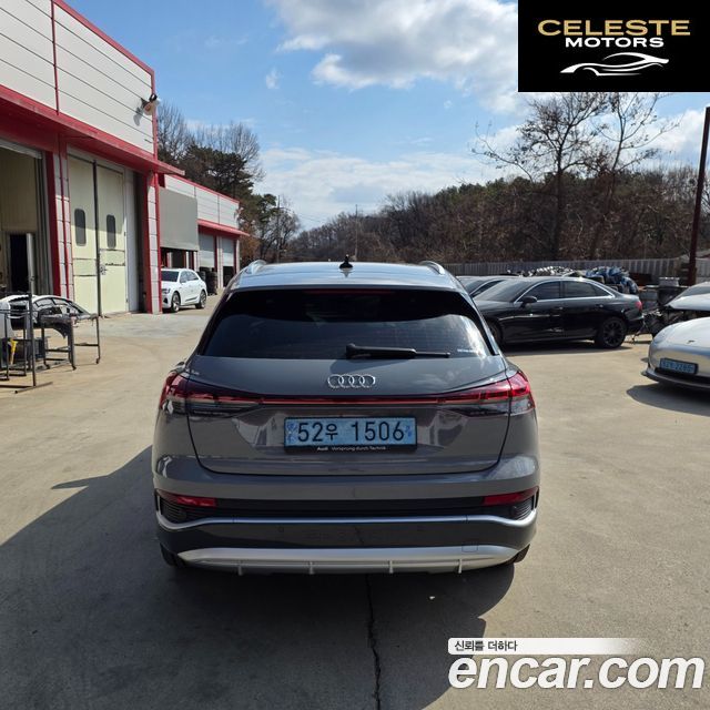 AUDI Q4 e-(F4) 40 Premium 2023 — photo 5 sur 26