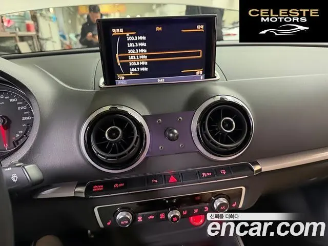 AUDI A3 35 TDI Dynamic 2015 — photo 12 sur 23