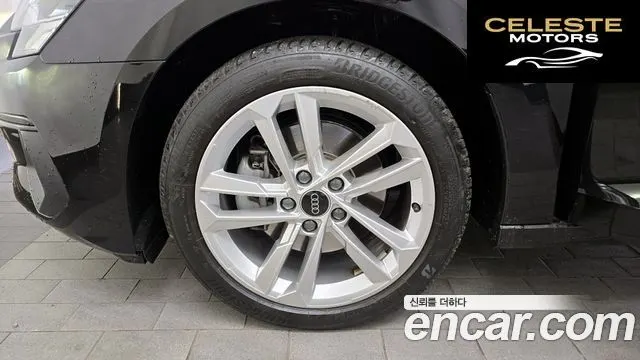 AUDI A3 (8Y) 40 TFSI 2024 — photo 5 sur 26