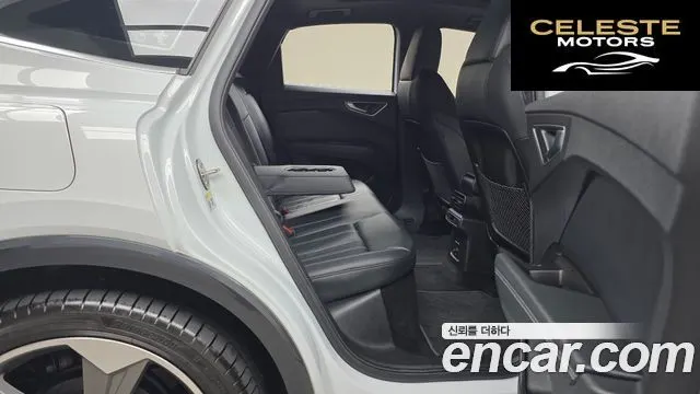 AUDI Q4 e-(F4) 45 Premium Sportback 2025 — photo 12 sur 20