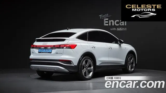 AUDI Q4 e-(F4) 45 Premium Sportback 2025 — photo 2 sur 20