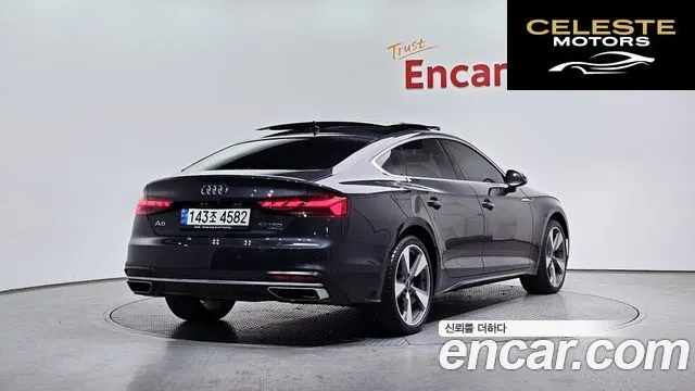 AUDI A5 (F5) 40 TFSI Quattro Sportback 2021 — photo 2 sur 20