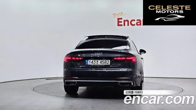 AUDI A5 (F5) 40 TFSI Quattro Sportback 2021 — photo 4 sur 20