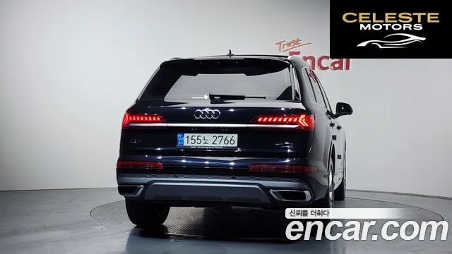 AUDI Q7 (4M) 45 TDI Quattro Premium 2021 — photo 4 sur 20