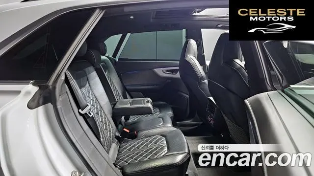 AUDI Q8 (4M) 50 TDI Quattro Premium 2021 — photo 12 sur 20