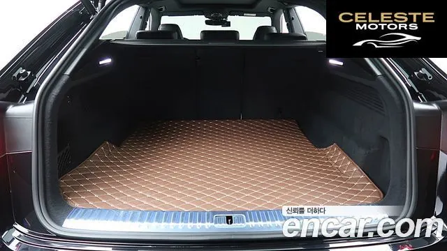 AUDI Q8 (4M) 55 TFSI Quattro Premium 2021 — photo 7 sur 26