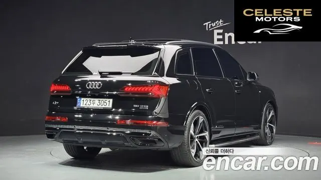 AUDI Q7 (4M) 55 TFSI Quattro Premium 2022 — photo 2 sur 20