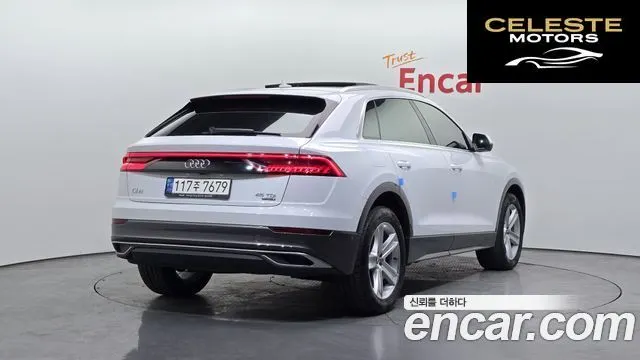 AUDI Q8 (4M) 45 TDI Quattro Premium 2021 — photo 2 sur 20