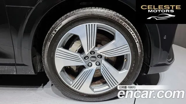 AUDI e-55 Quattro Sportback 2022 — photo 5 sur 20