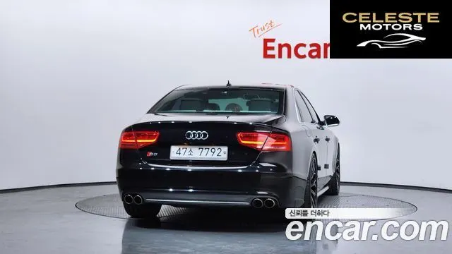 AUDI S8 4.0 TFSI Quattro 2013 — photo 4 sur 20