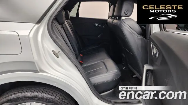 AUDI Q2 35 TDI Premium 2020 — photo 12 sur 20