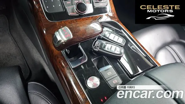 AUDI A8 4.2 FSI Quattro 2012 — photo 9 sur 20
