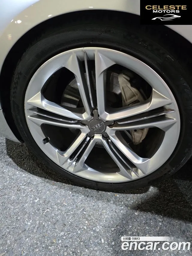 AUDI A8 4.2 FSI Quattro LWB 2012 — photo 6 sur 18