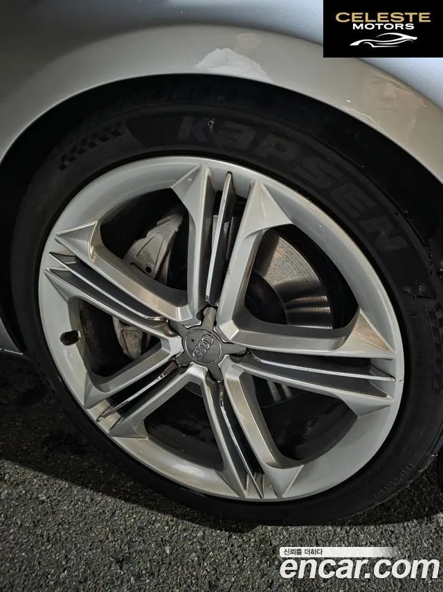 AUDI A8 4.2 FSI Quattro LWB 2012 — photo 7 sur 18
