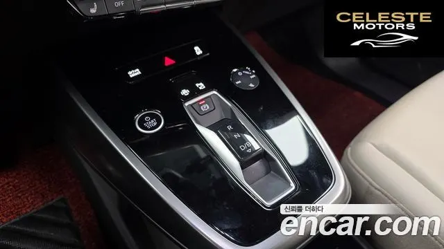AUDI Q4 e-(F4) 40 2022 — photo 9 sur 20