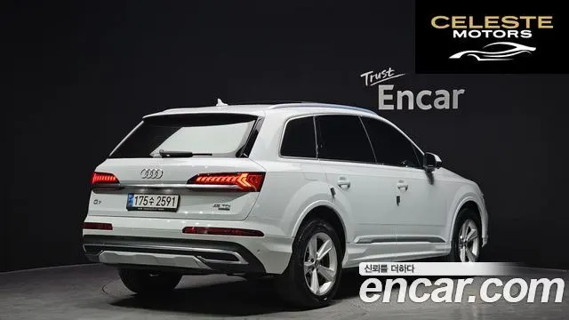 AUDI Q7 (4M) 45 TDI Quattro 2021 — photo 2 sur 20