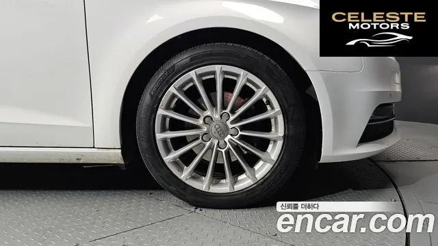 AUDI A3 35 TDI Dynamic Sportback 2016 — photo 5 sur 20