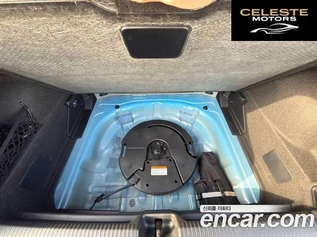 AUDI Q2 35 TDI Premium 2023 — photo 13 sur 21