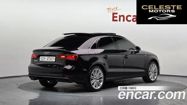 AUDI A3 40 TFSI 2018 — photo 2 sur 26