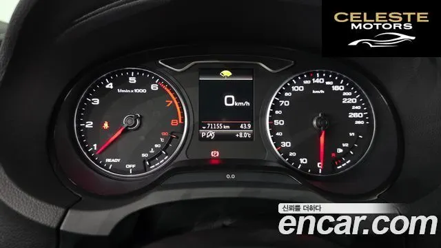 AUDI A3 40 TFSI 2018 — photo 8 sur 26
