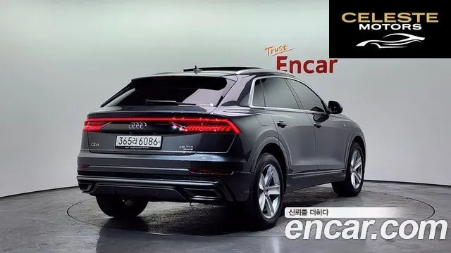 AUDI Q8 (4M) 45 TDI Quattro Premium 2020 — photo 2 sur 20