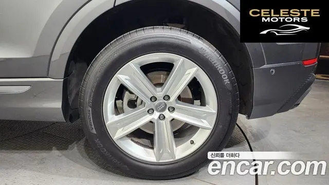 AUDI Q8 (4M) 45 TDI Quattro Premium 2020 — photo 5 sur 20