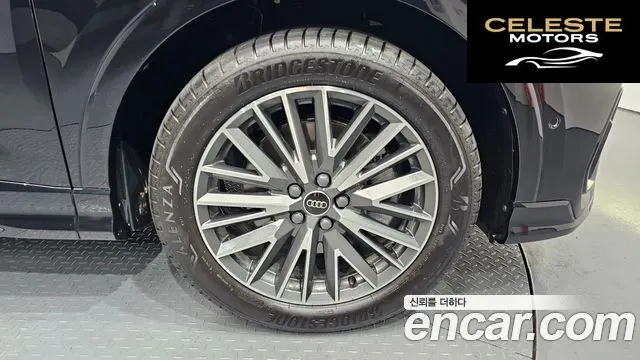 AUDI Q3 (F3) 40 TFSI Quattro Premium 2025 — photo 5 sur 20