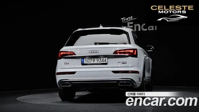 AUDI Q5 (FY) 45 TFSI Quattro Premium 2021 — photo 4 sur 26