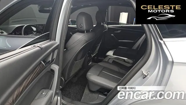 AUDI Q5 (FY) 40 TDI Quattro Premium Sportback 2023 — photo 12 sur 26