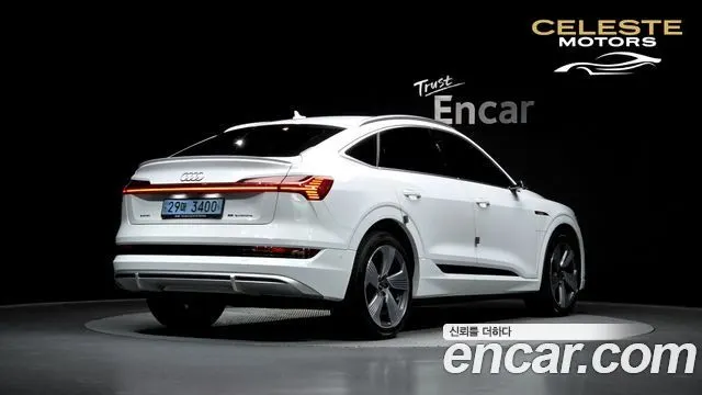 AUDI e-55 Quattro Sportback 2021 — photo 2 sur 20