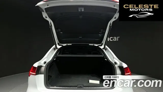 AUDI e-55 Quattro Sportback 2021 — photo 20 sur 20