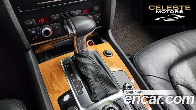 AUDI Q7 4.2 TDI Quattro 2011 — photo 9 sur 20