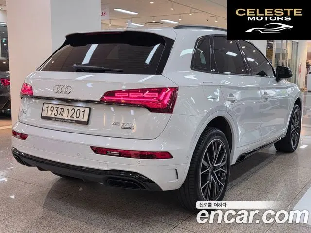 AUDI Q5 (FY) 45 TFSI Quattro Premium 2024 — photo 2 sur 26