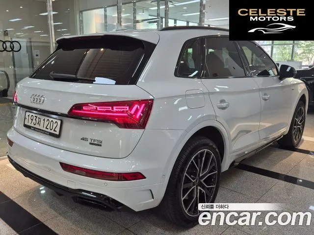 AUDI Q5 (FY) 45 TFSI Quattro Premium 2024 — photo 2 sur 26
