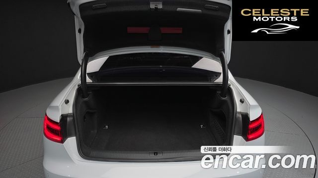 AUDI A4 (B9) 35 TDI Premium 2018 — photo 20 sur 20
