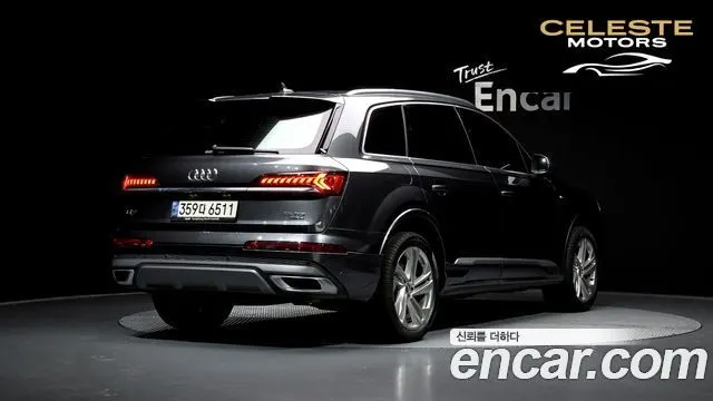AUDI Q7 (4M) 45 TDI Quattro Premium 2021 — photo 2 sur 20