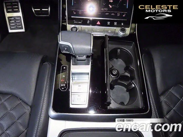 AUDI Q8 (4M) 50 TDI Quattro Premium 2021 — photo 12 sur 26