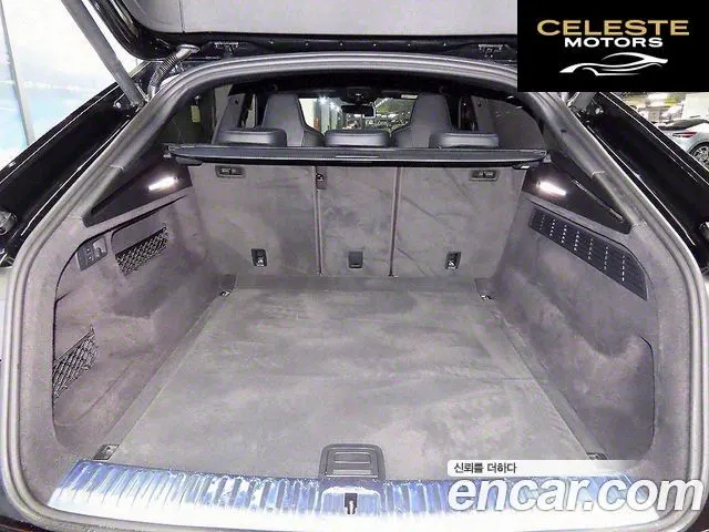 AUDI Q8 (4M) 50 TDI Quattro Premium 2021 — photo 16 sur 26