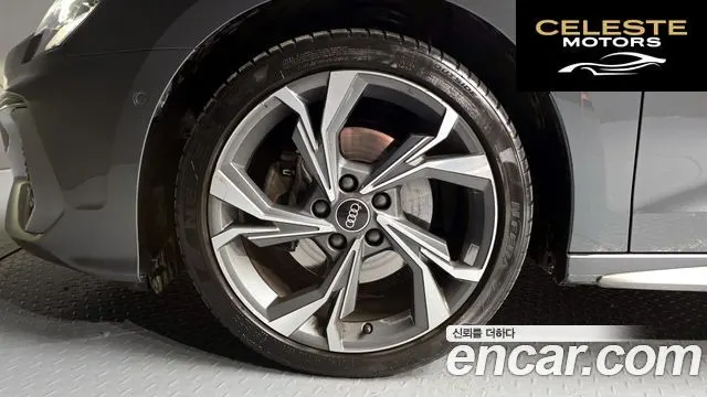 AUDI A3 (8Y) 40 TFSI Premium 2023 — photo 5 sur 20