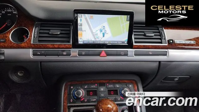 AUDI A8 4.2 FSI Quattro 2010 — photo 14 sur 26